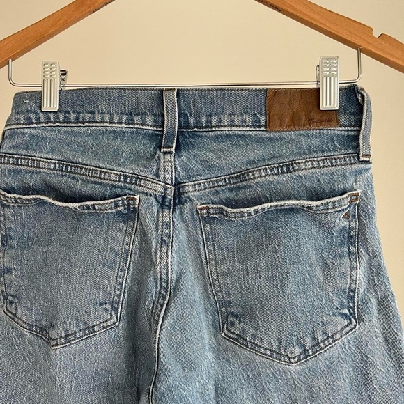 Sold - Picture 4 of 7